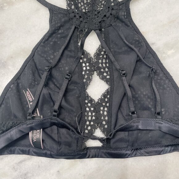 Victoria's Secret Very Sexy Open Front Halter Lace Bralette - Picture 6 of 8